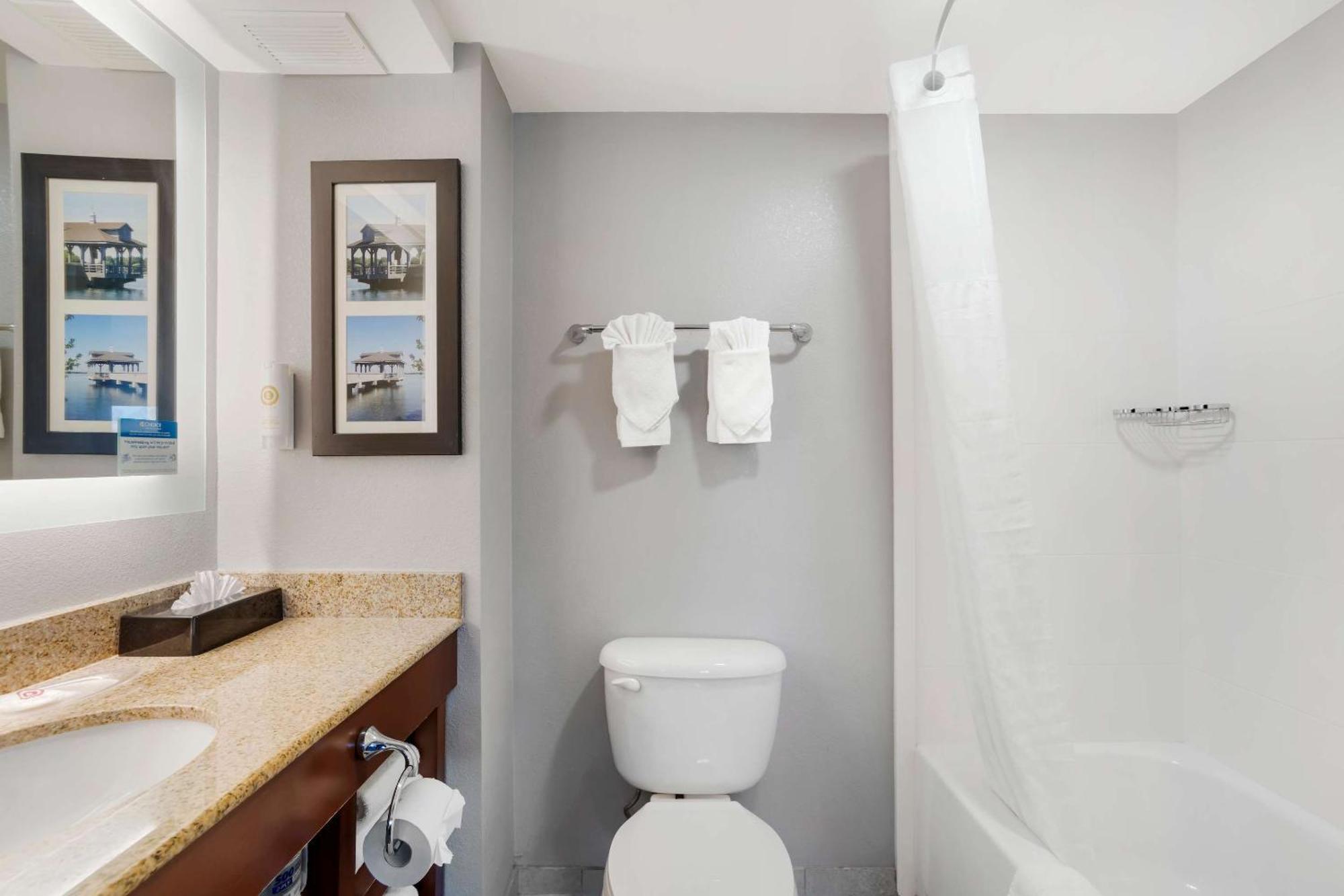 Comfort Suites Near Birkdale Village- Huntersville Εξωτερικό φωτογραφία