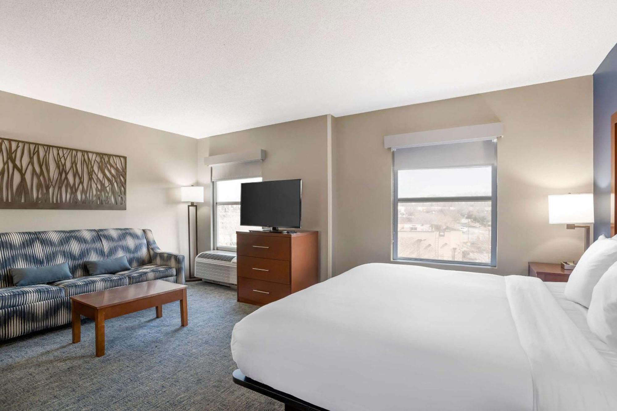 Comfort Suites Near Birkdale Village- Huntersville Εξωτερικό φωτογραφία