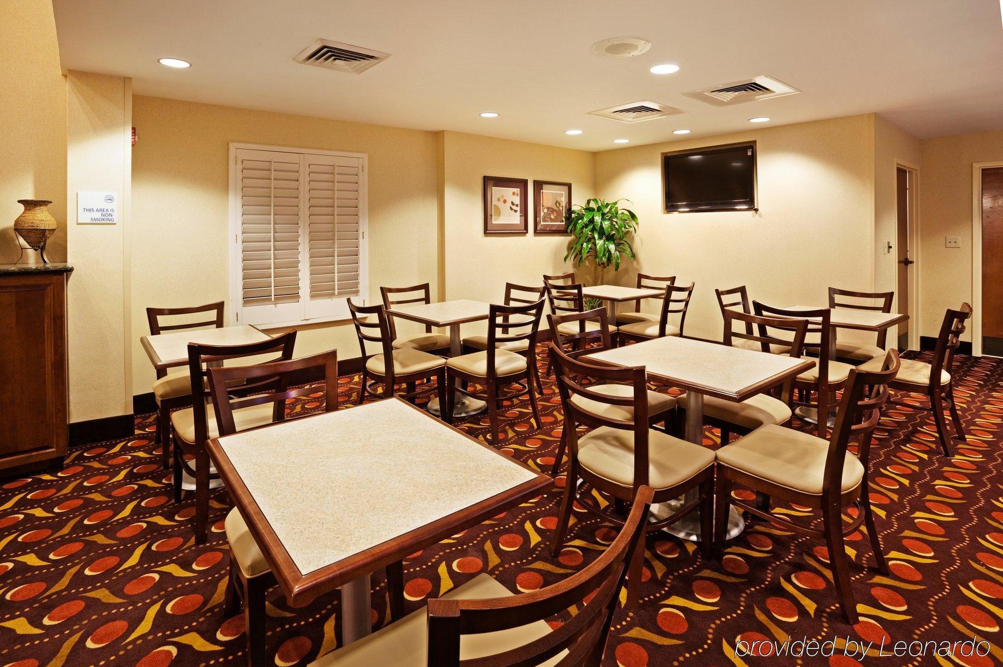 Comfort Suites Near Birkdale Village- Huntersville Εξωτερικό φωτογραφία