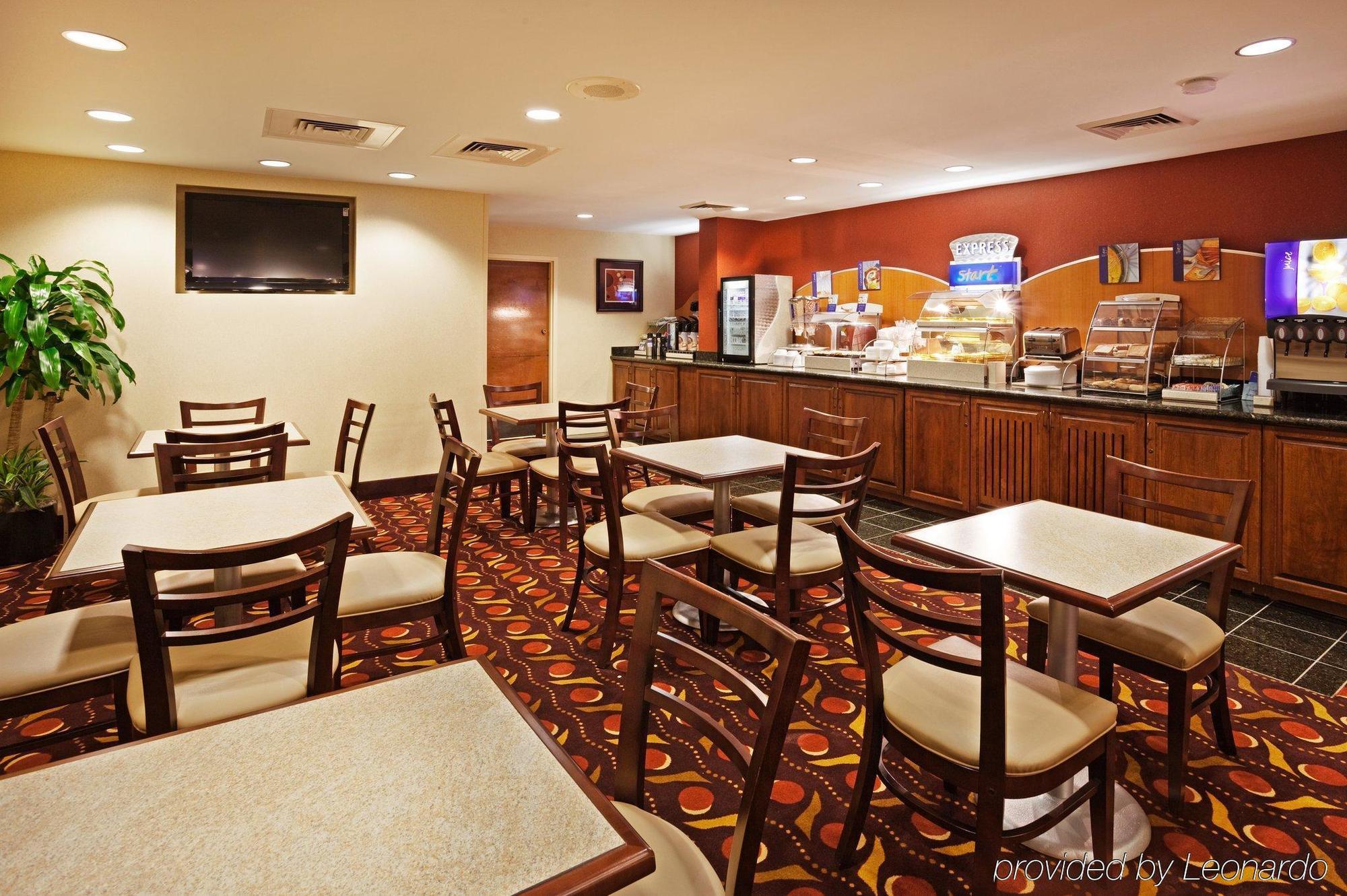 Comfort Suites Near Birkdale Village- Huntersville Εστιατόριο φωτογραφία