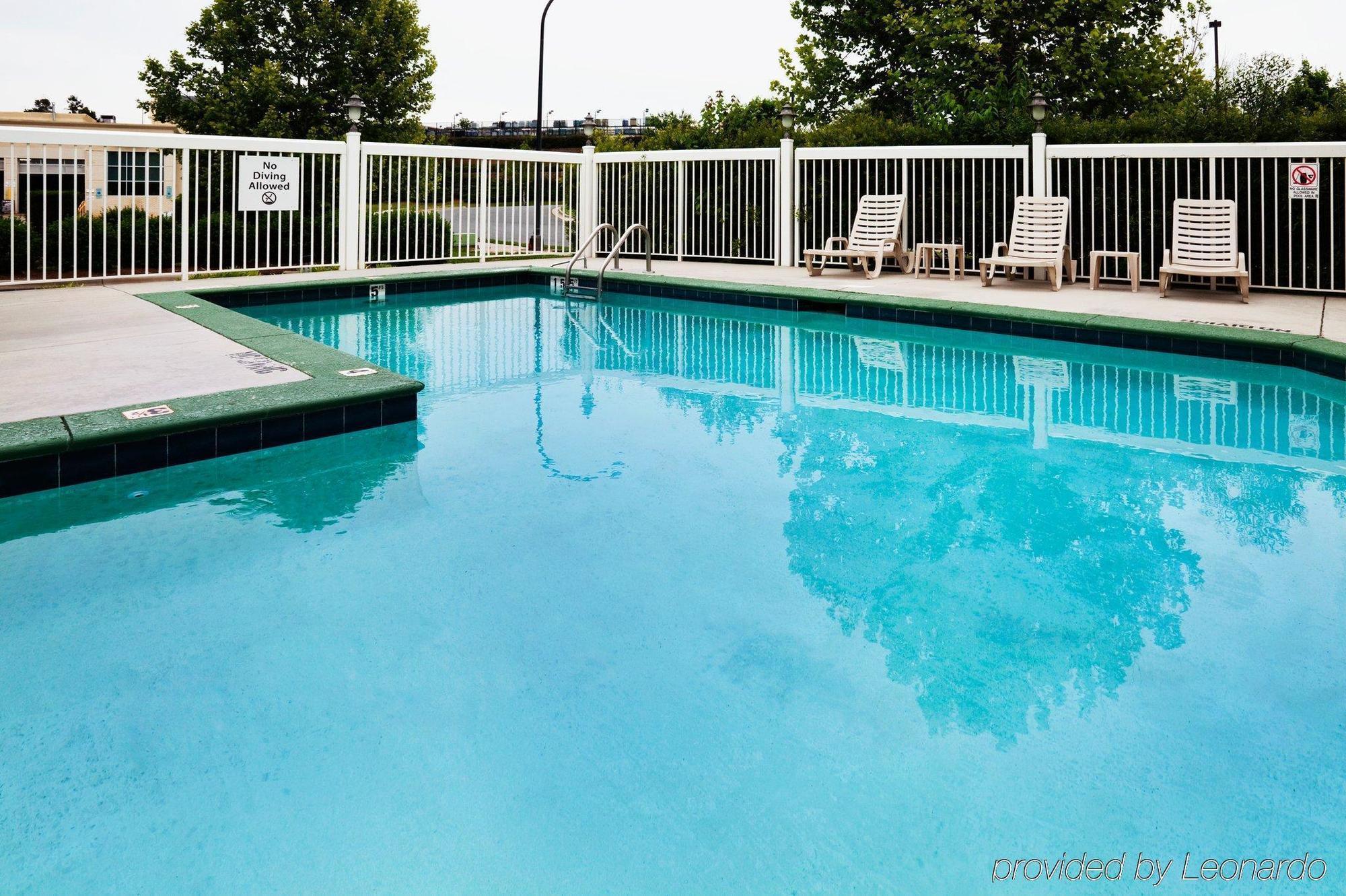 Comfort Suites Near Birkdale Village- Huntersville Εξωτερικό φωτογραφία