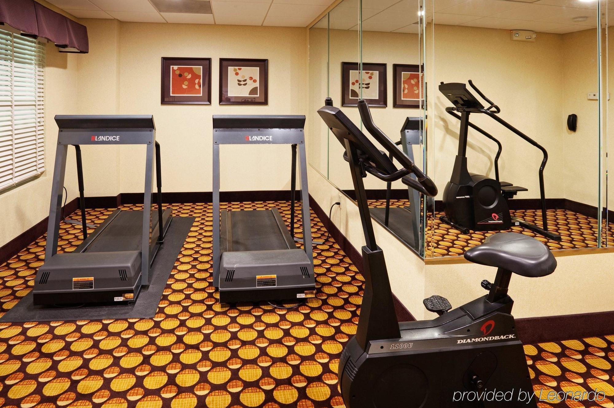 Comfort Suites Near Birkdale Village- Huntersville Ανέσεις φωτογραφία