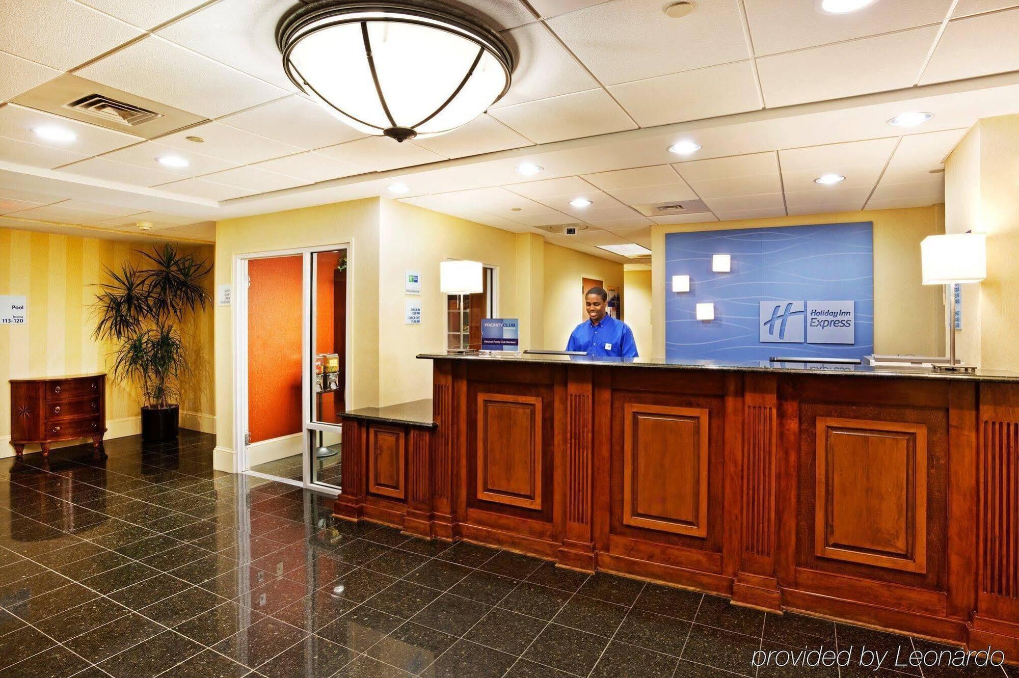 Comfort Suites Near Birkdale Village- Huntersville Εξωτερικό φωτογραφία