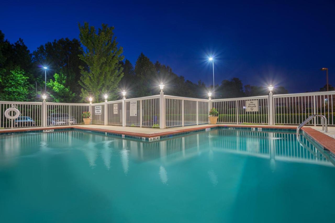 Comfort Suites Near Birkdale Village- Huntersville Εξωτερικό φωτογραφία